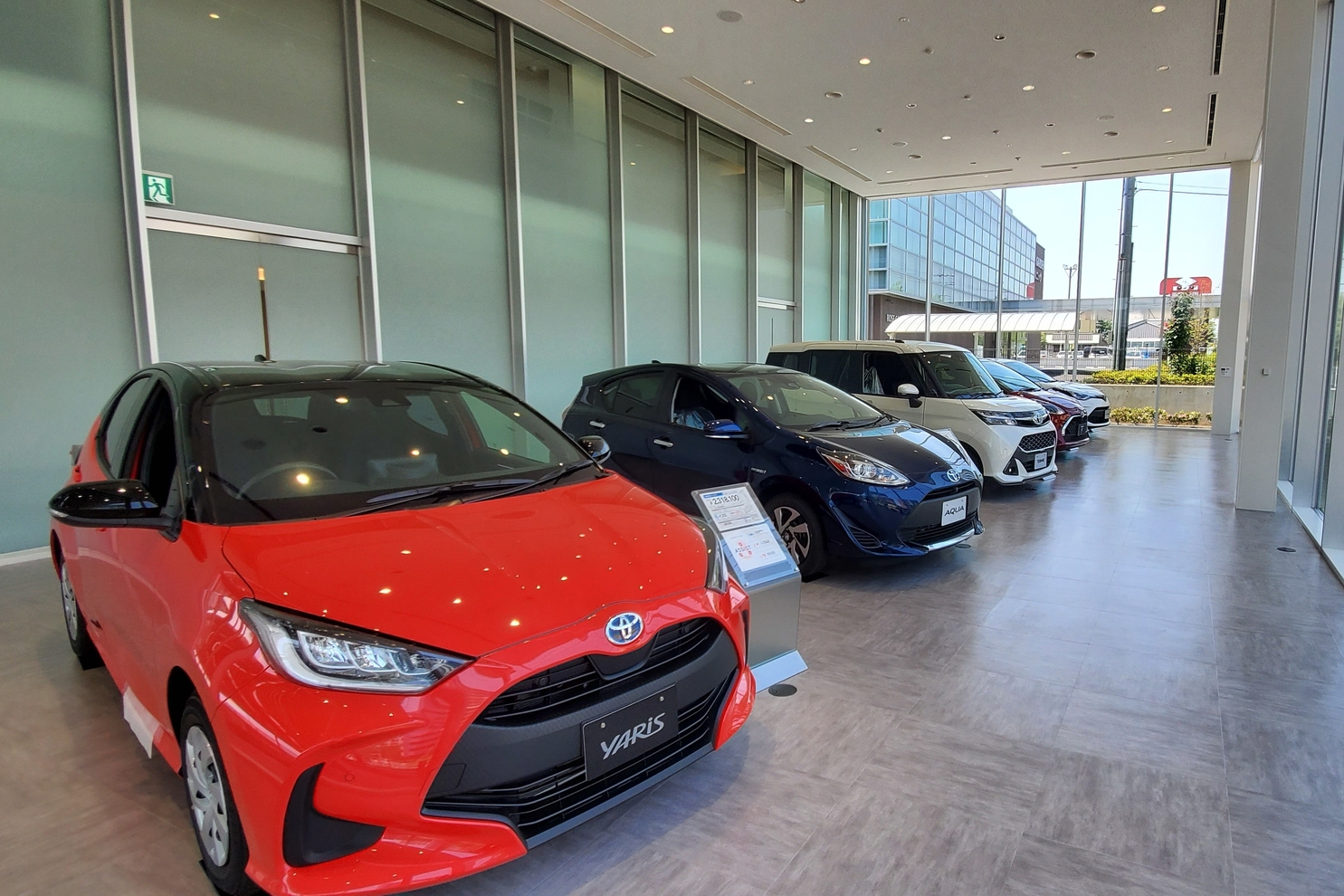 八千代店_キューブ_展示車_20200507