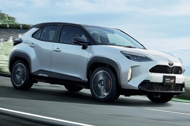 GR SPORT(ハイブリッド・2WD)