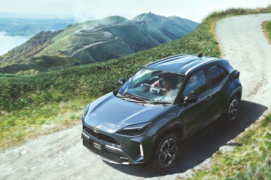 【モデル入り素材】Z“Adventure”（ハイブリッド・2WD）