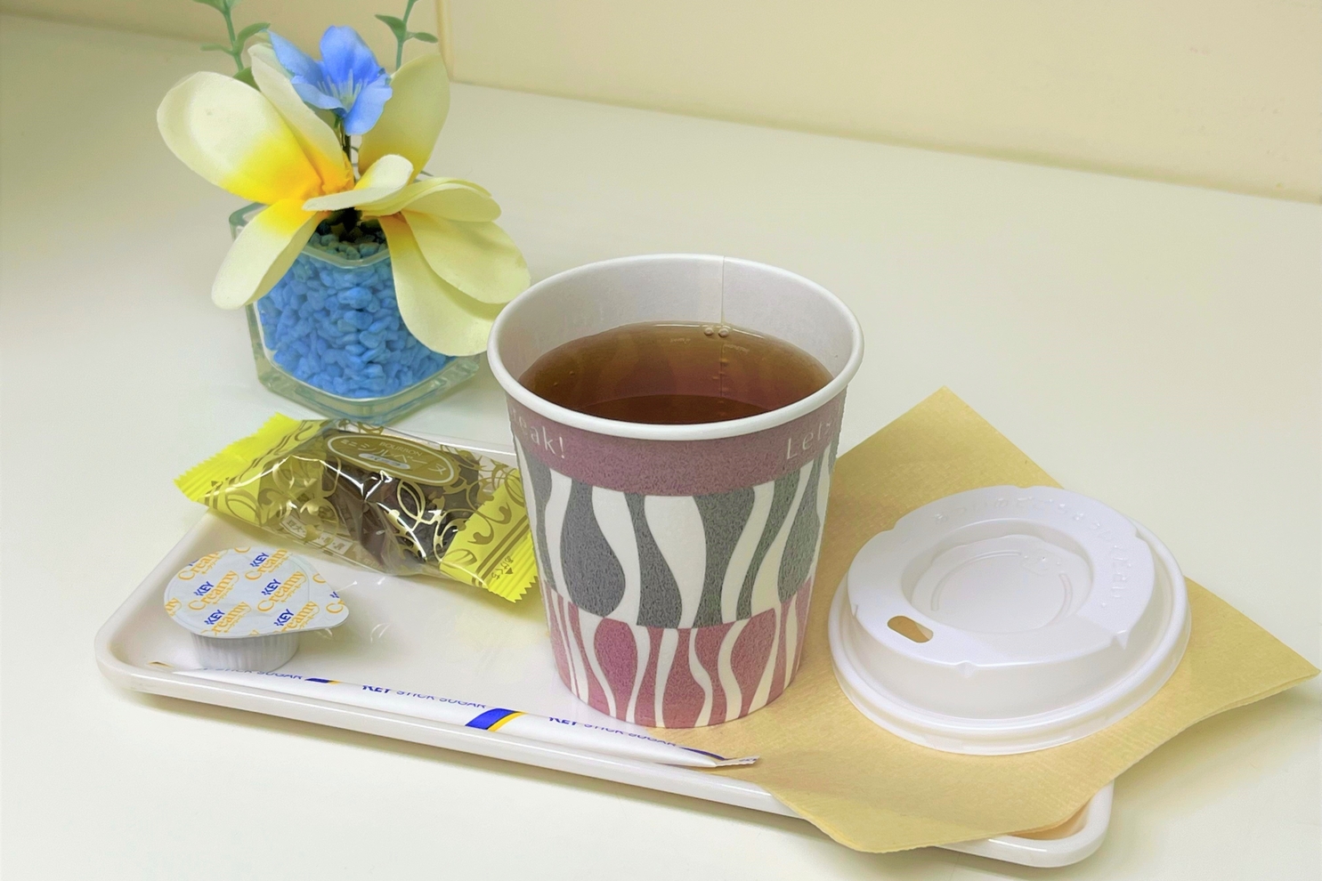 市川大野,店舗紹介,ドリンク,店内,ショールーム,toyota,トヨタ,ディーラー,店舗,車,クルマ,netz,千葉,ネッツ千葉